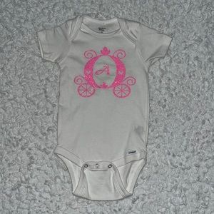 Gerber Organic onesie initial “A” onesie size 24 months